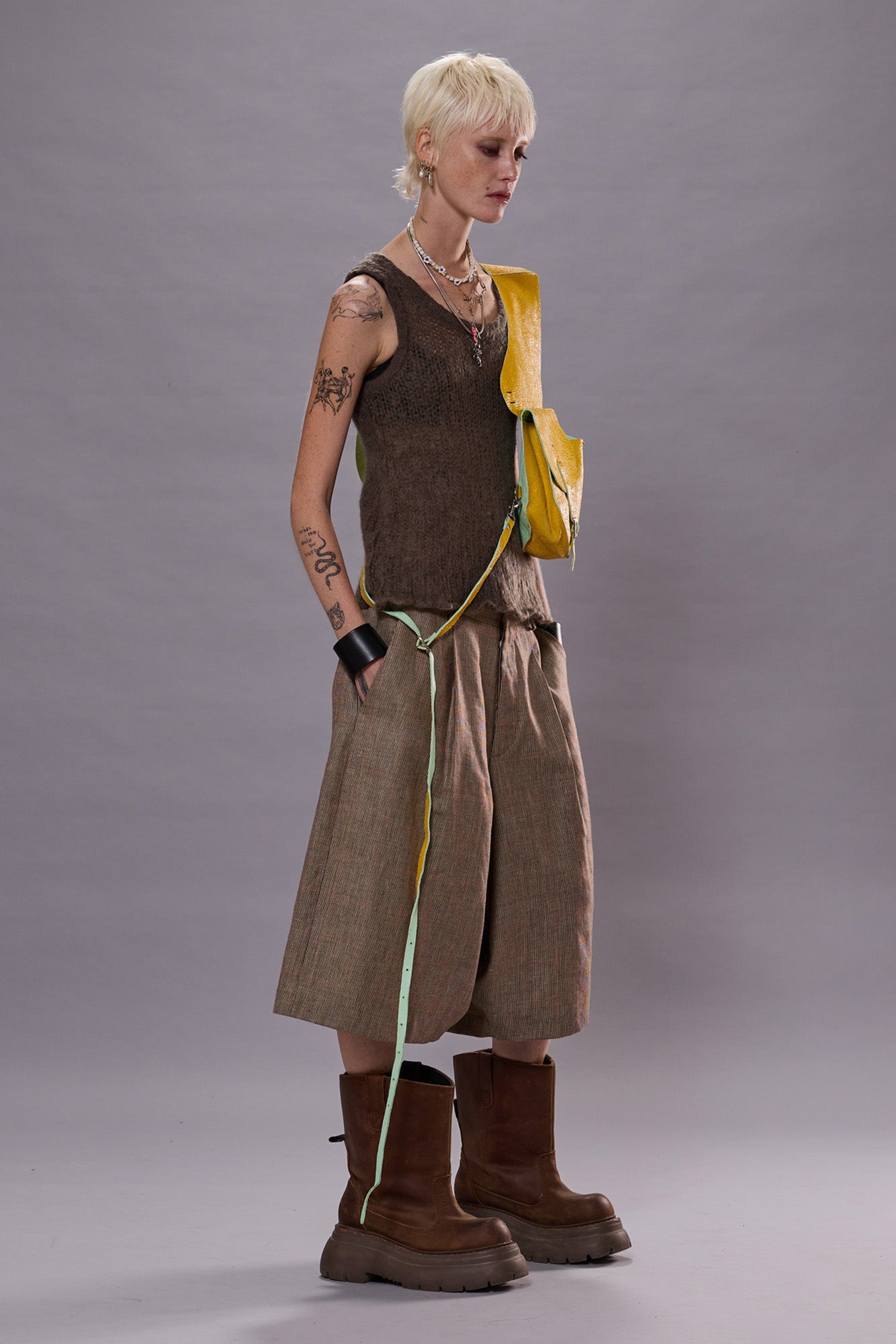 JUMBO TAILORED SHORT - BROWN WINDOWPANE PLAID