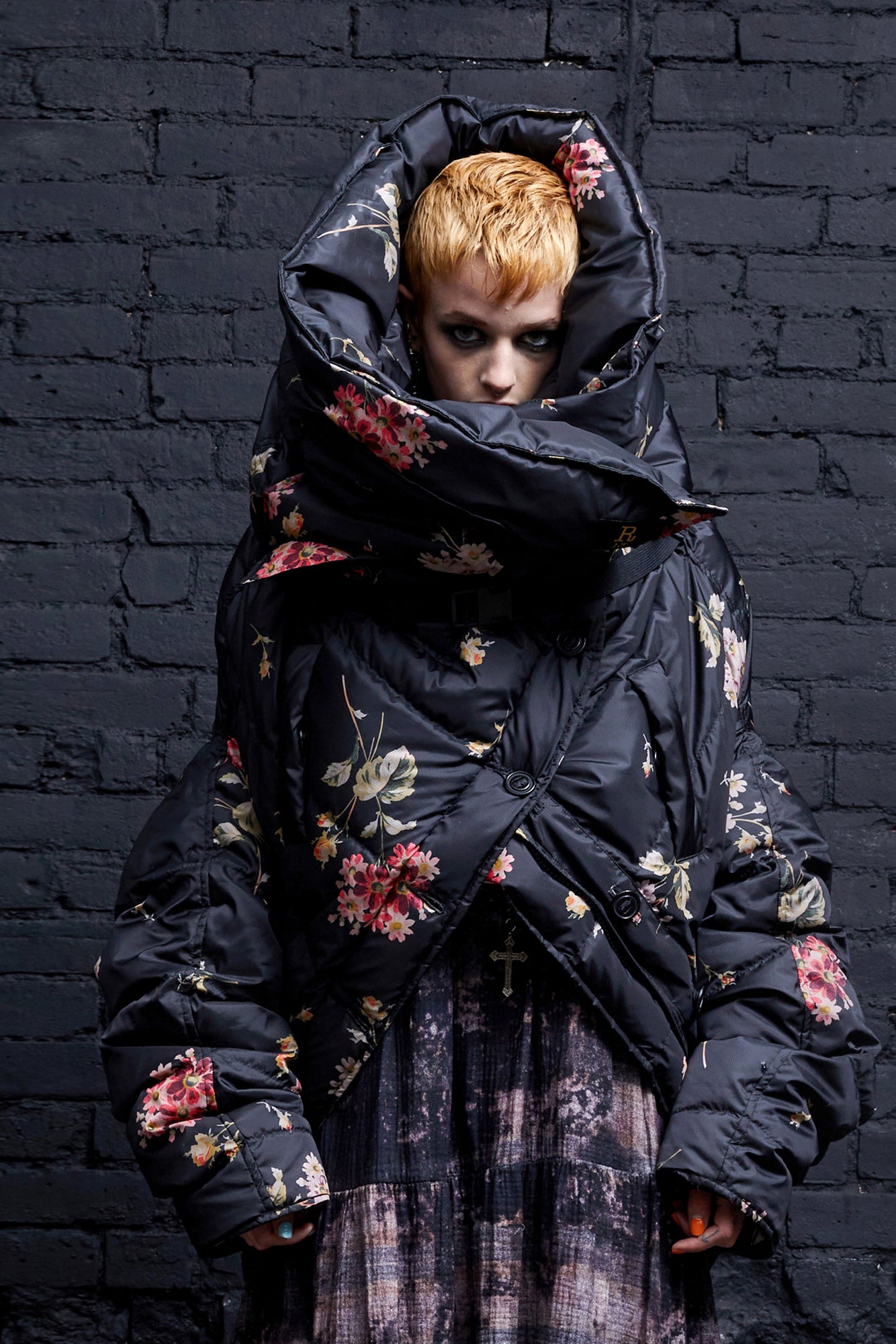UPSIDE-DOWN COAT - FLORAL ON BLACK