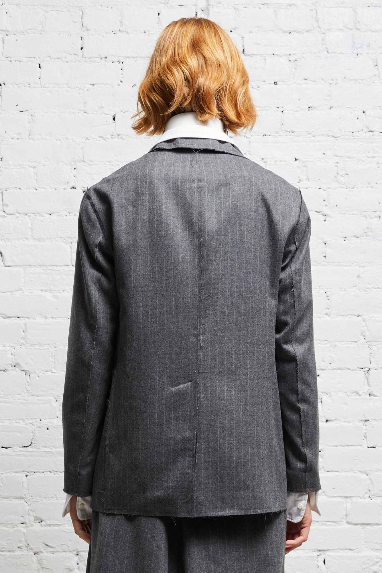 SHRUNKEN RAW CUT BLAZER - GREY PINSTRIPE