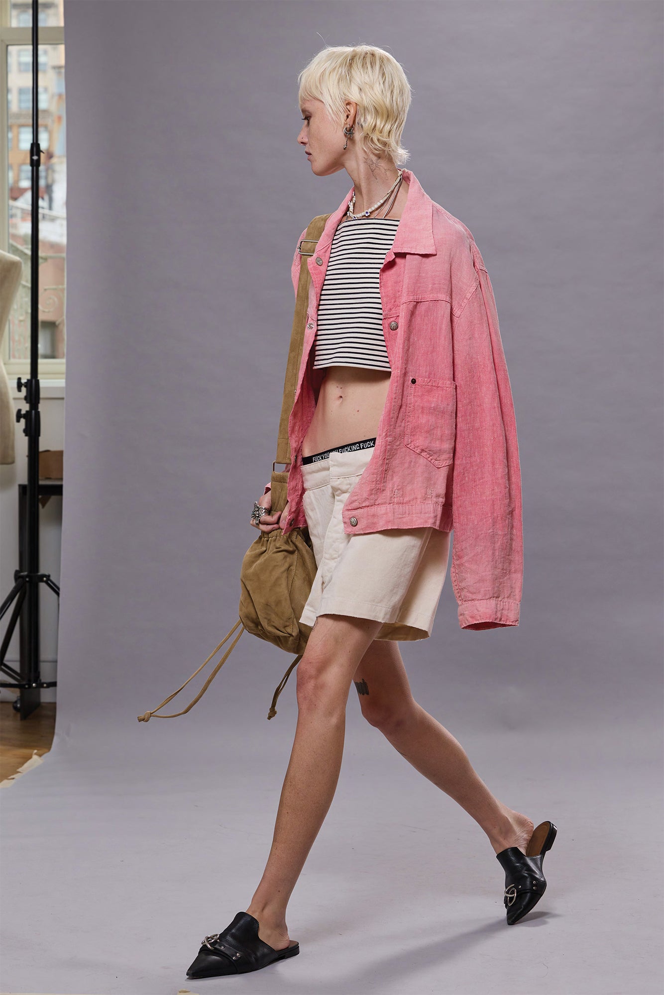 RELAXED PLEATED TRUCKER JACKET - CORAL LINEN CHAMBRAY