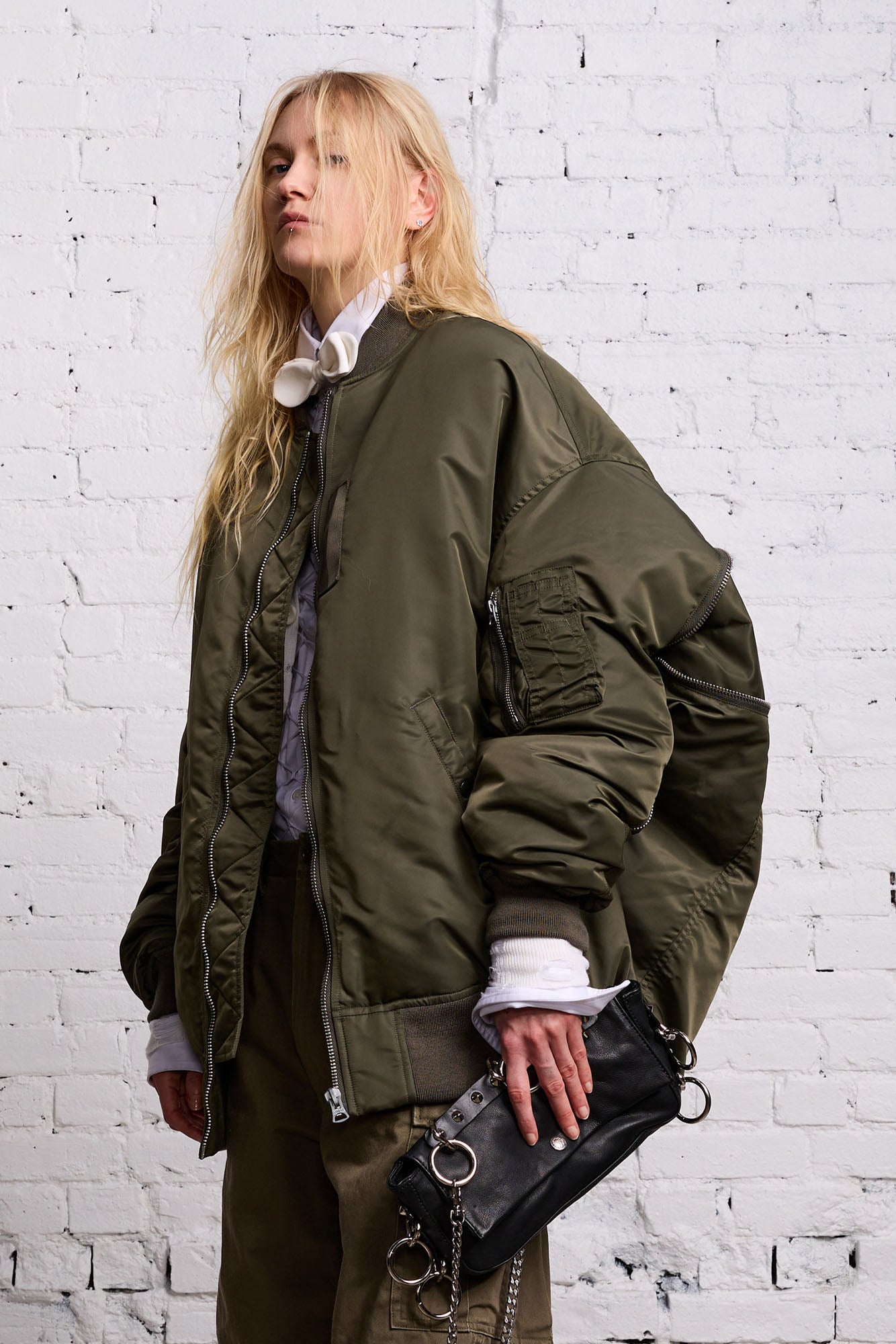 ZIP OUT DOWN BOMBER - OLIVE