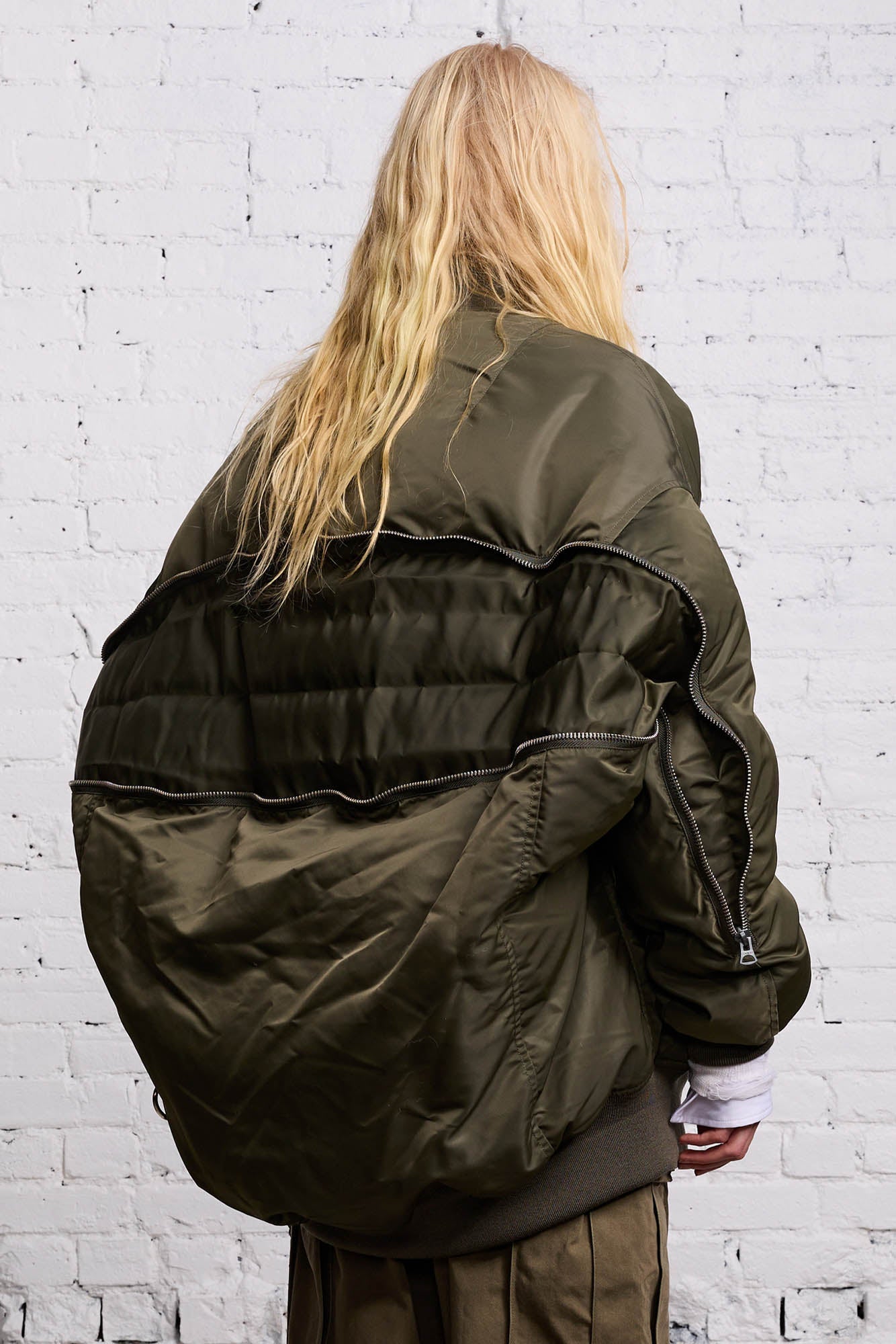 ZIP OUT DOWN BOMBER - OLIVE