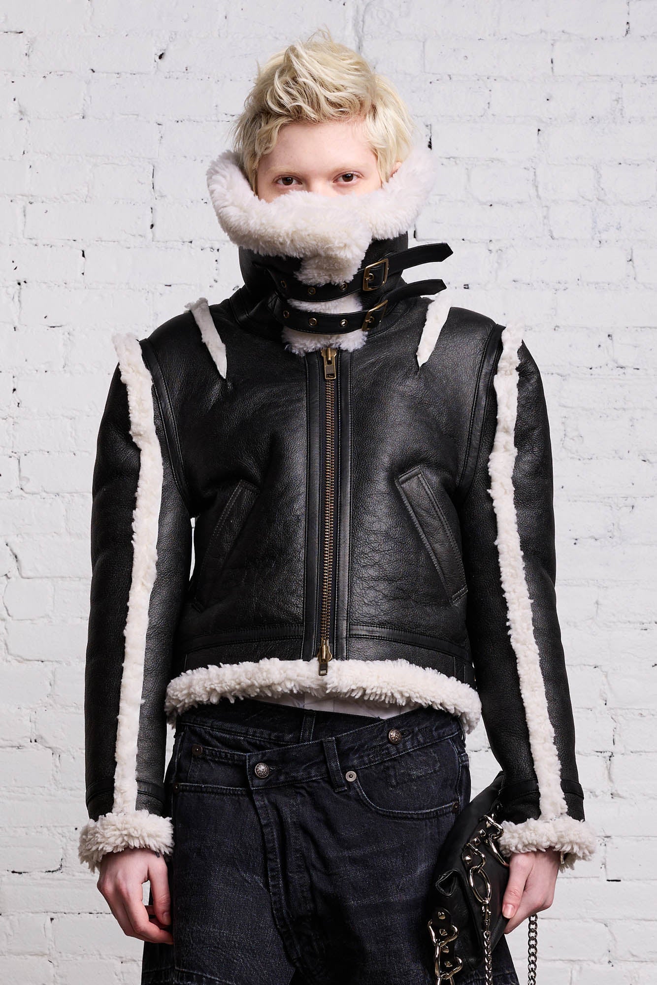 SHRUNKEN FLAT SLEEVE AVIATOR - BLACK