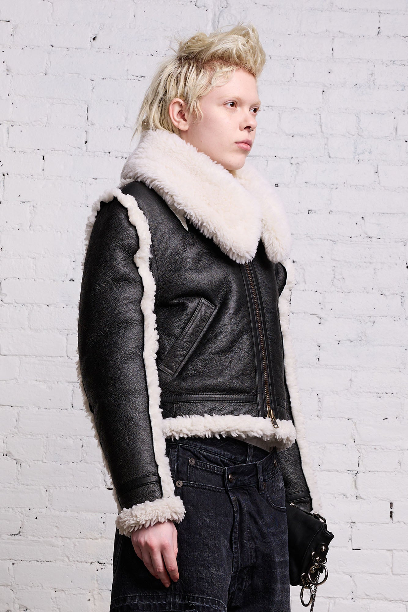SHRUNKEN FLAT SLEEVE AVIATOR - BLACK