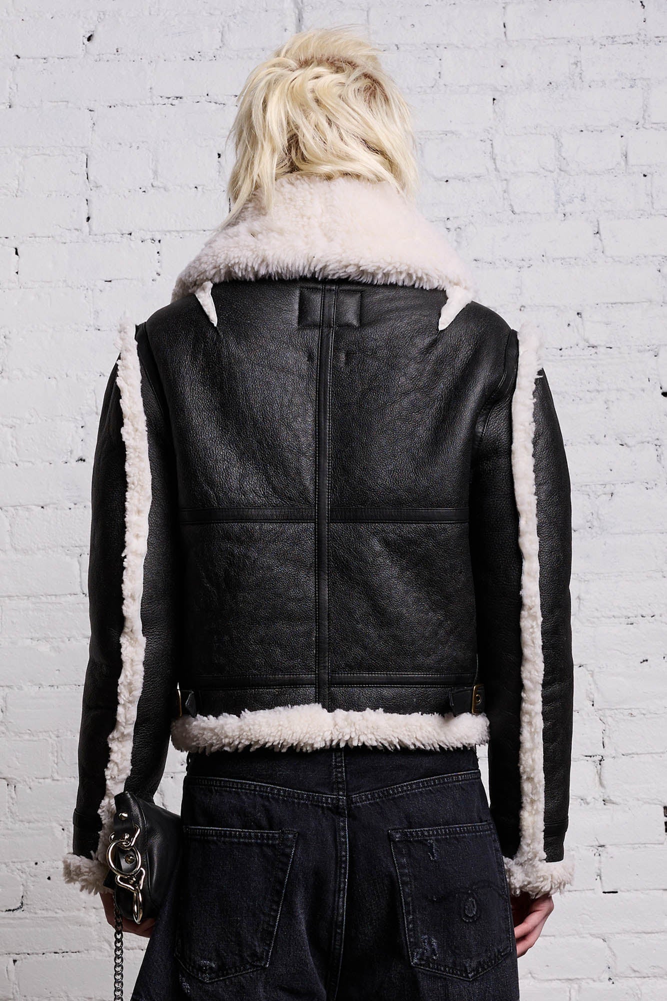 SHRUNKEN FLAT SLEEVE AVIATOR - BLACK
