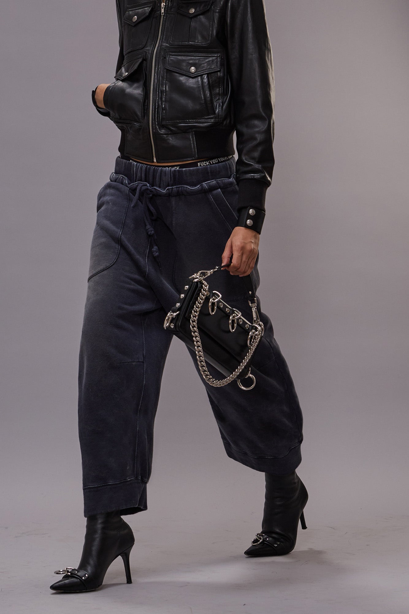DECONSTRUCTED CROPPED SWEATPANT - NAVY