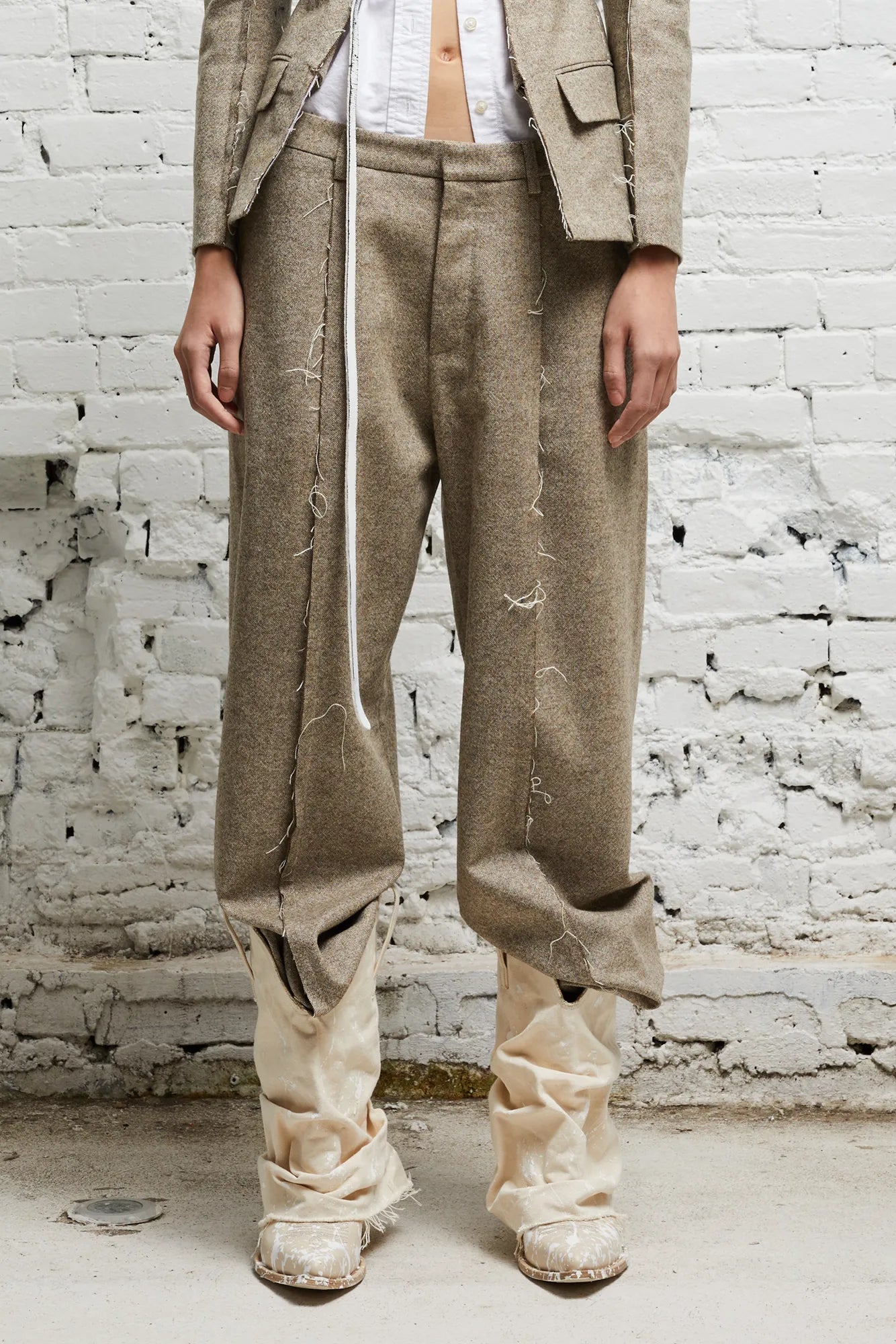 INVERTED TROUSER - OATMEAL