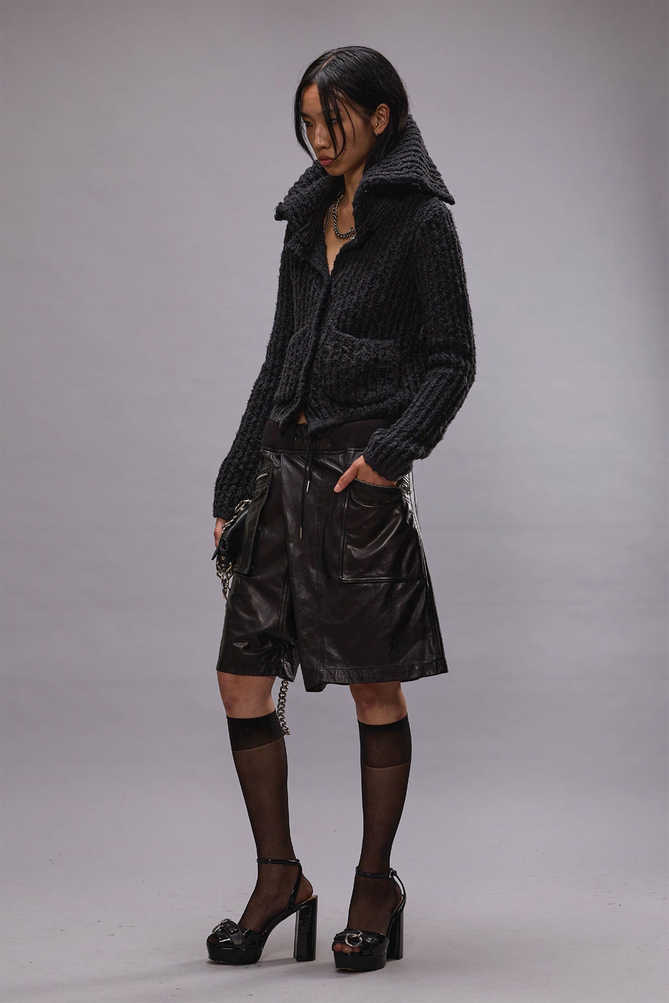 HIGH NECK SHRUNKEN CARDIGAN - WASHED BLACK