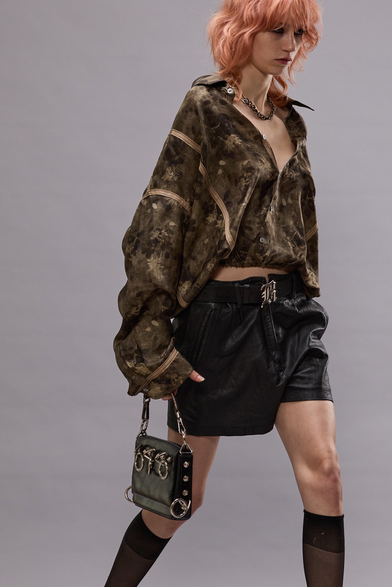 TAPED CROSSOVER BUBBLE SHIRT - OLIVE FLORAL