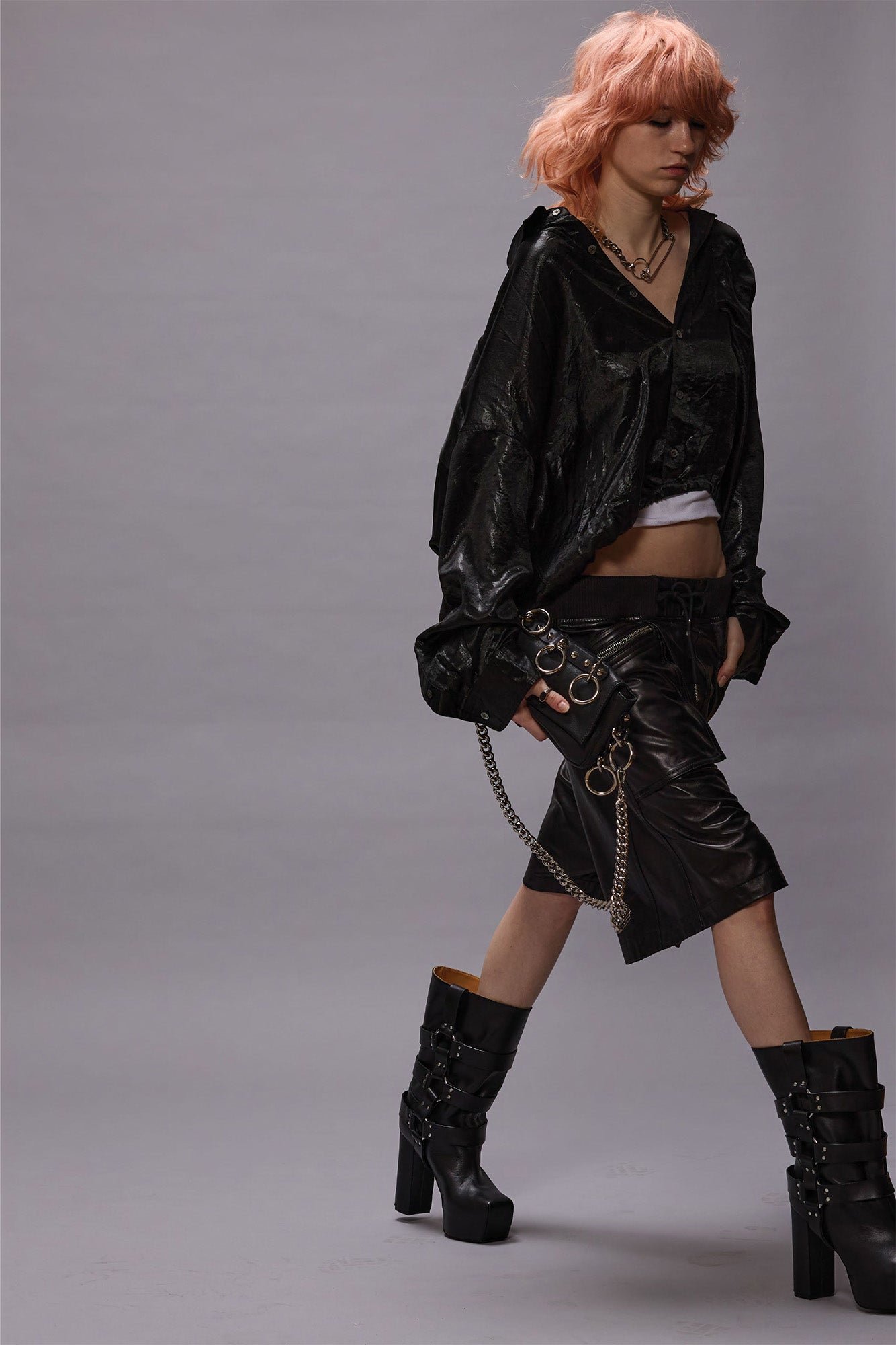 CROSSOVER BUBBLE SHIRT - BLACK