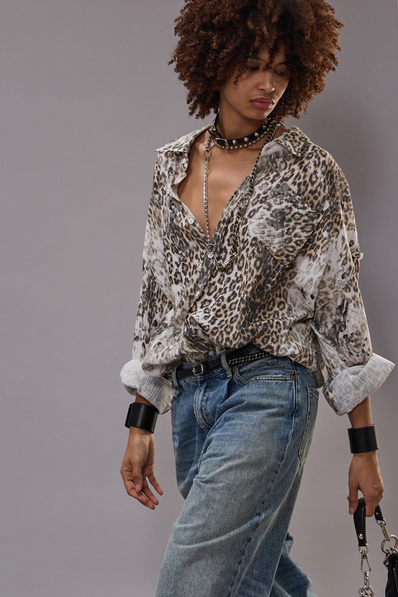 SHREDDED SEAM DROP NECK SHIRT - BLEACHED LEOPARD