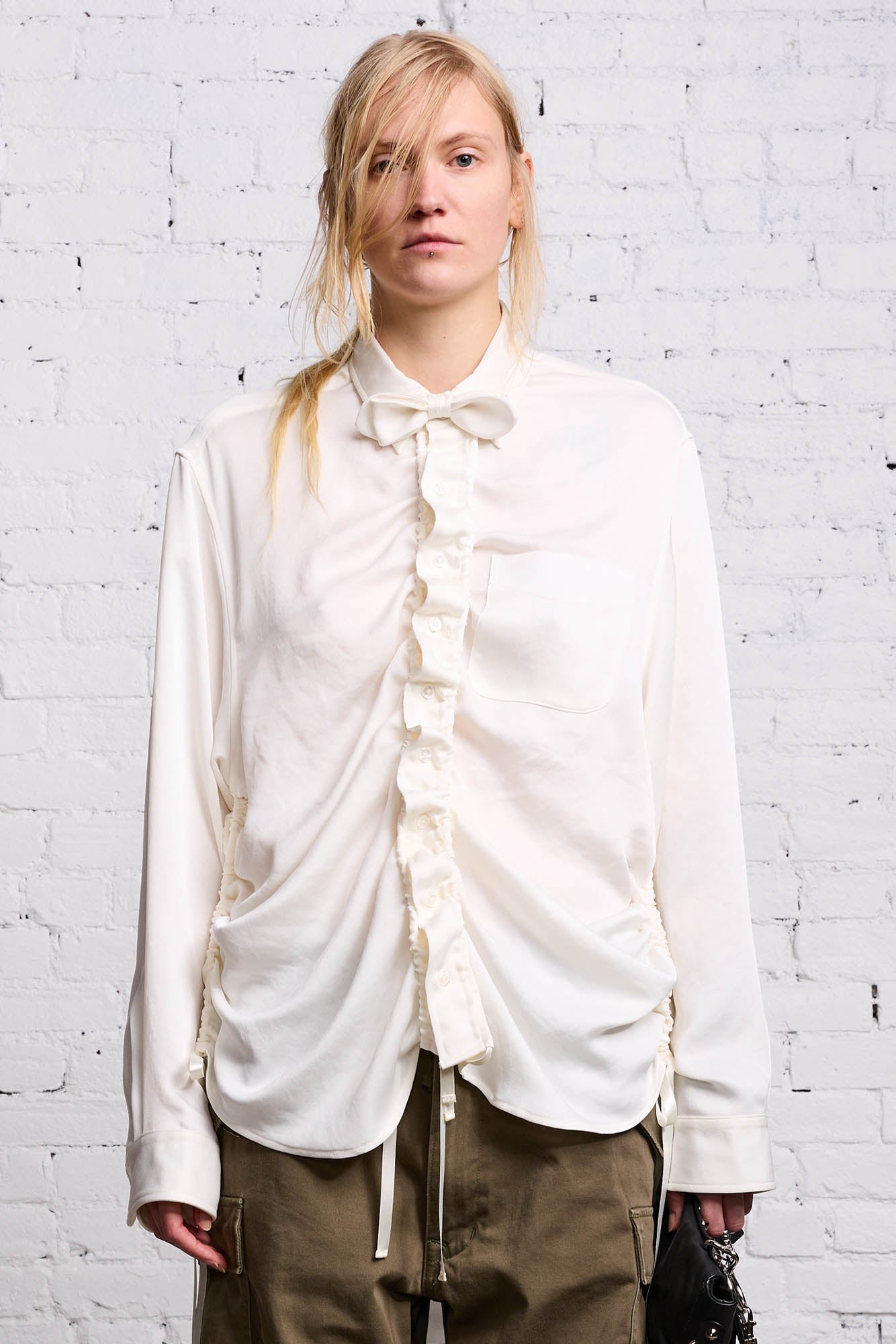 SHIRRED BOYFRIEND SHIRT - WHITE