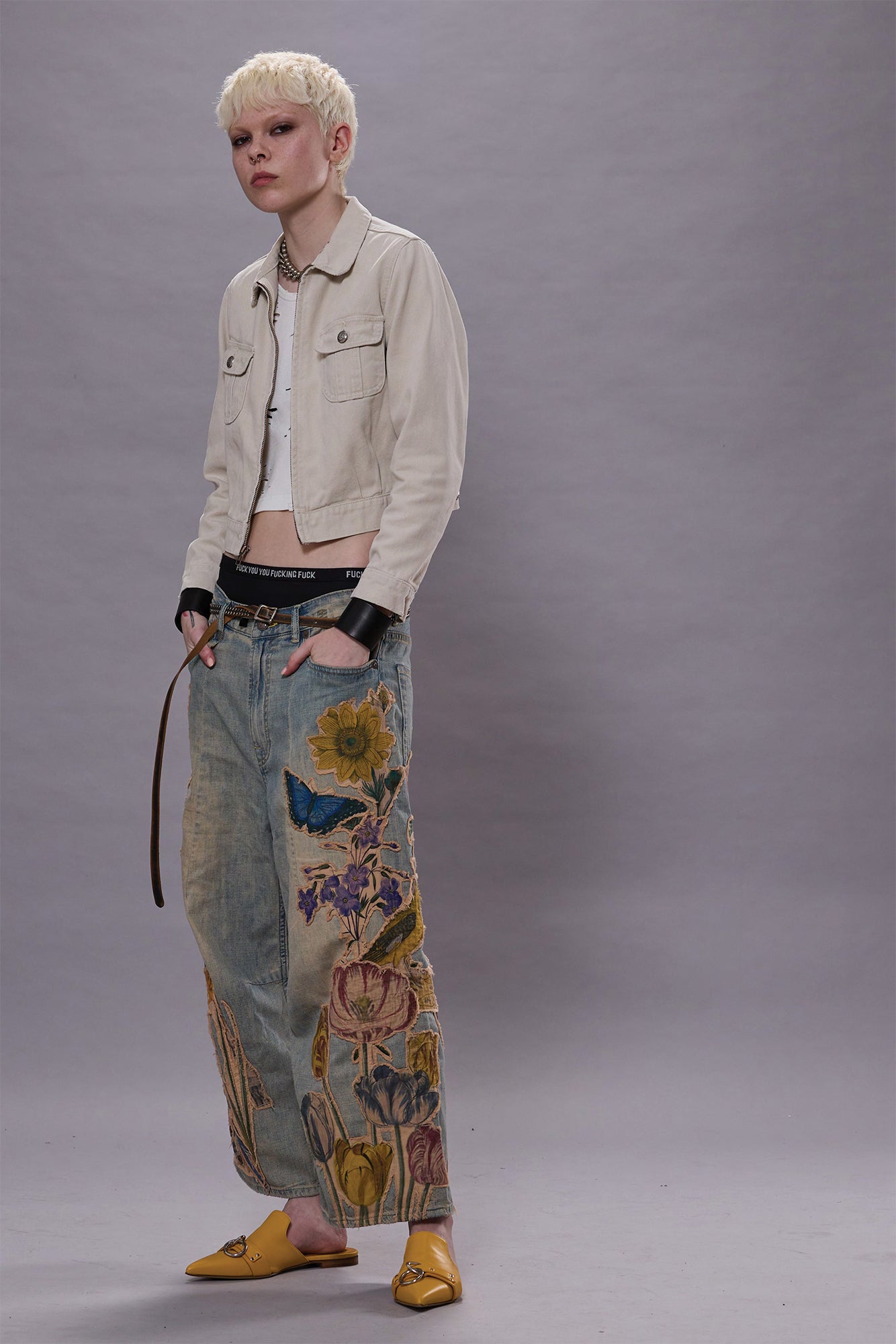 ARTICULATED KNEE CROPPED JEAN - APPLIQUE DENIM
