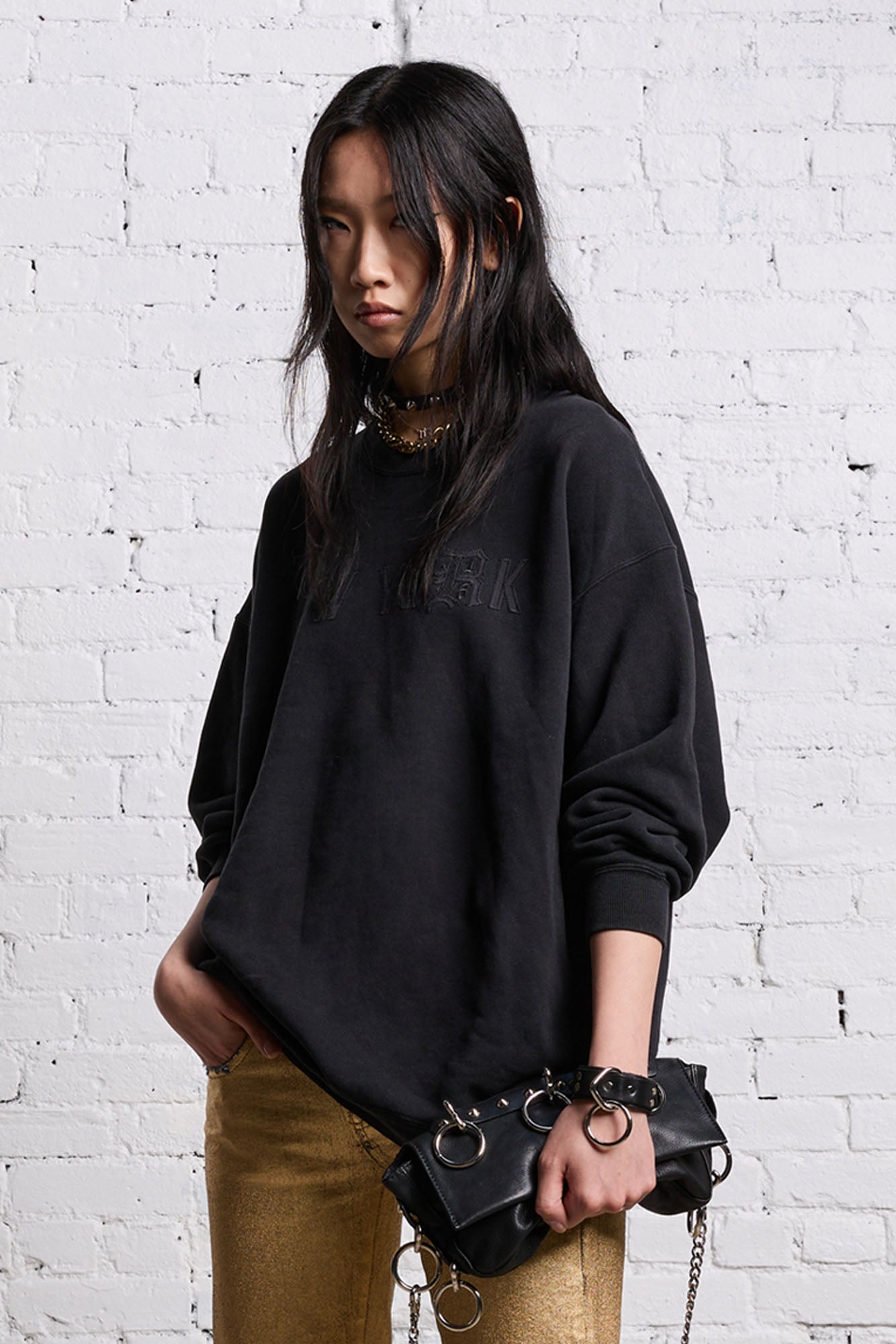 OVERSIZED NEW YORK CREWNECK - BLACKOUT