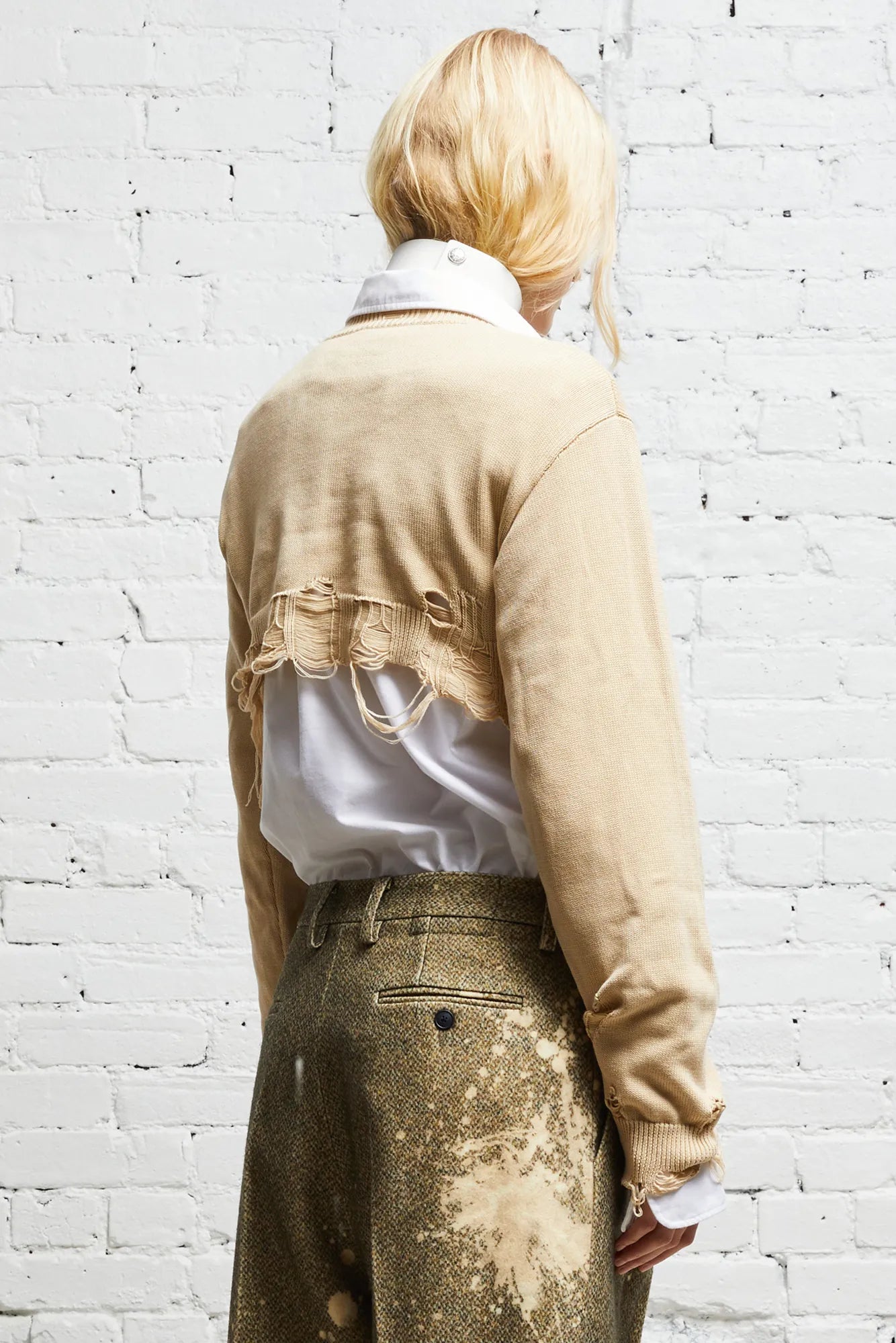 DESTROYED CROPPED PULLOVER - KHAKI