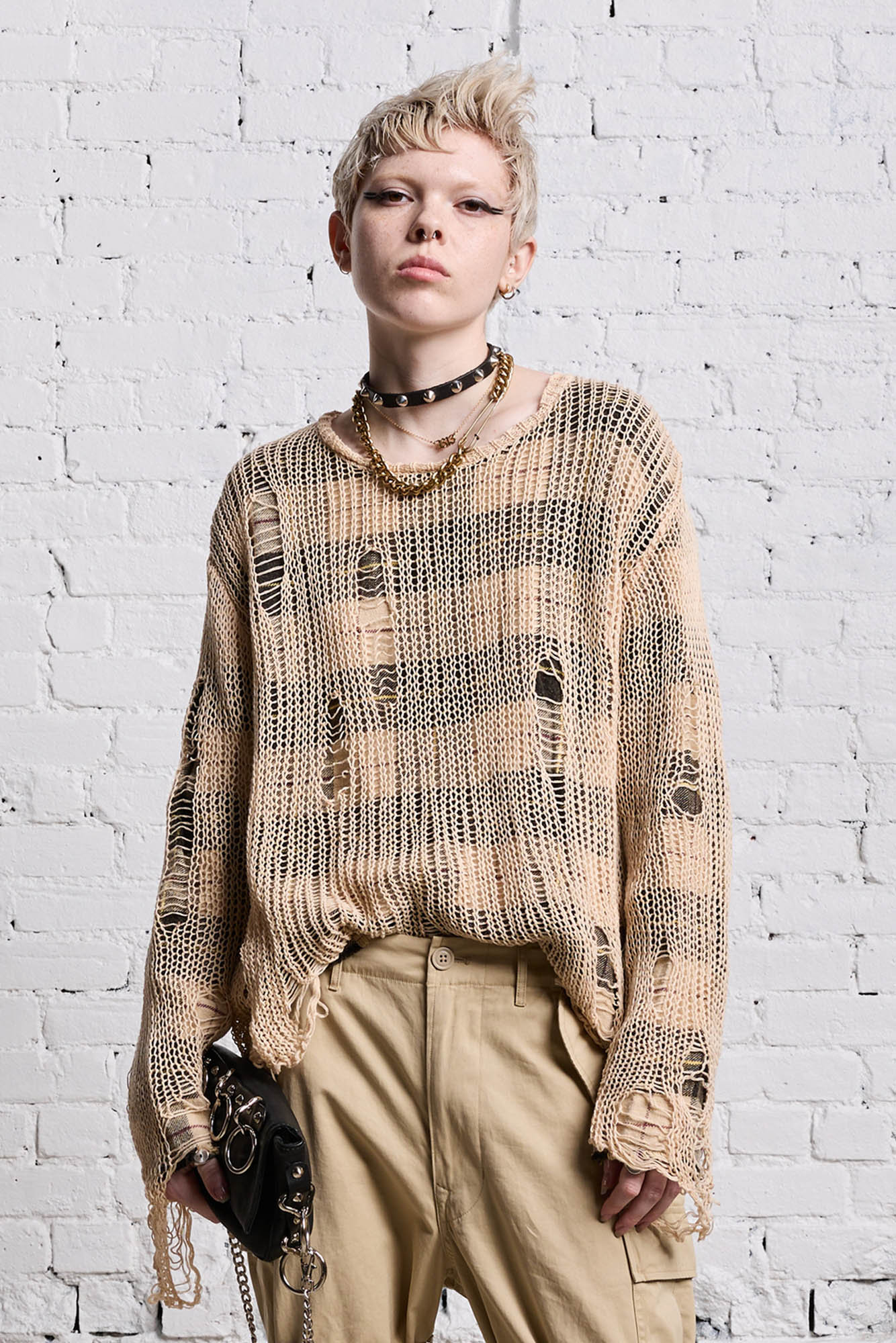 RELAXED OVERLAY CREWNECK - CREAM AND BLACK PLAID