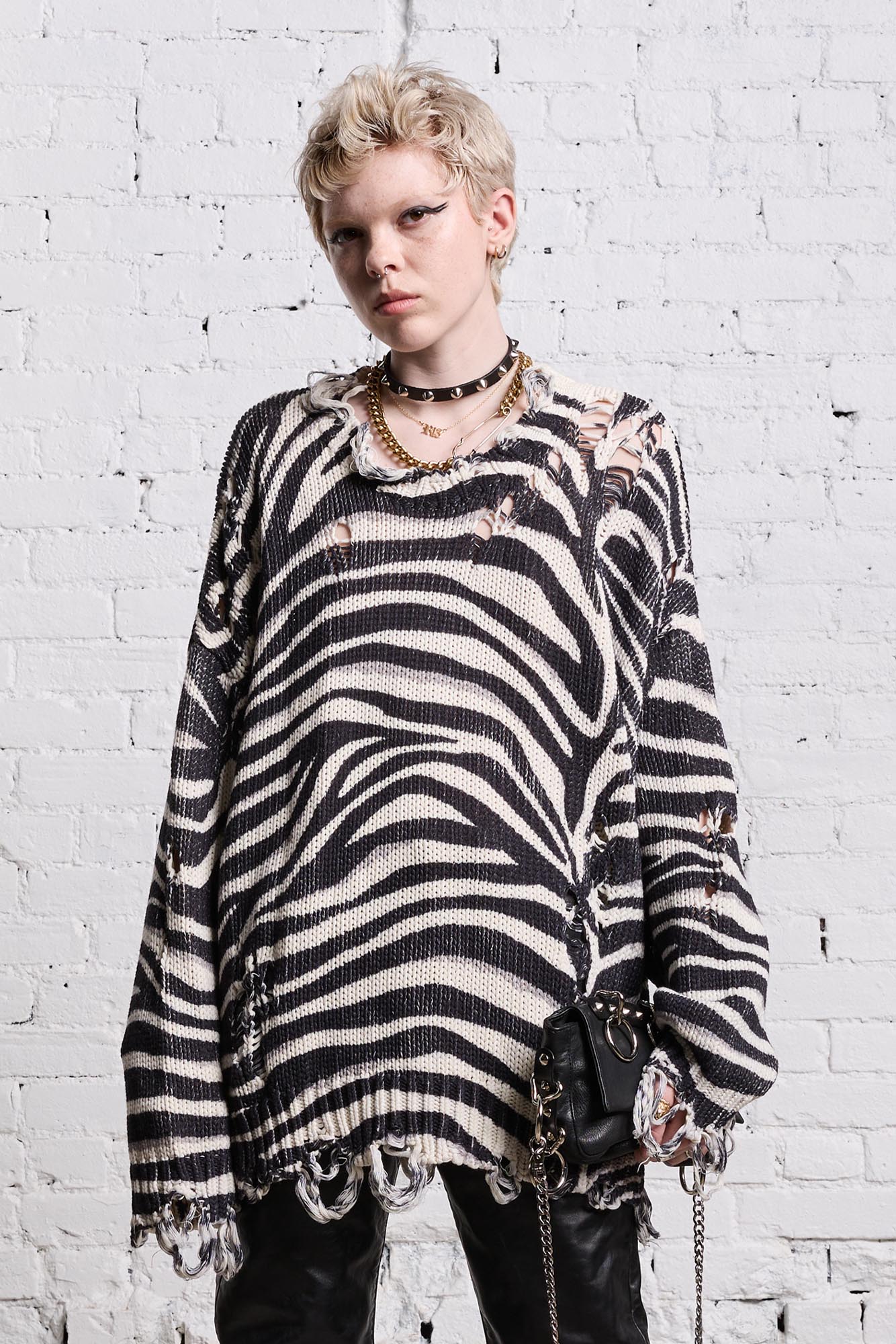 OVERSIZED SWEATER - ZEBRA PRINT