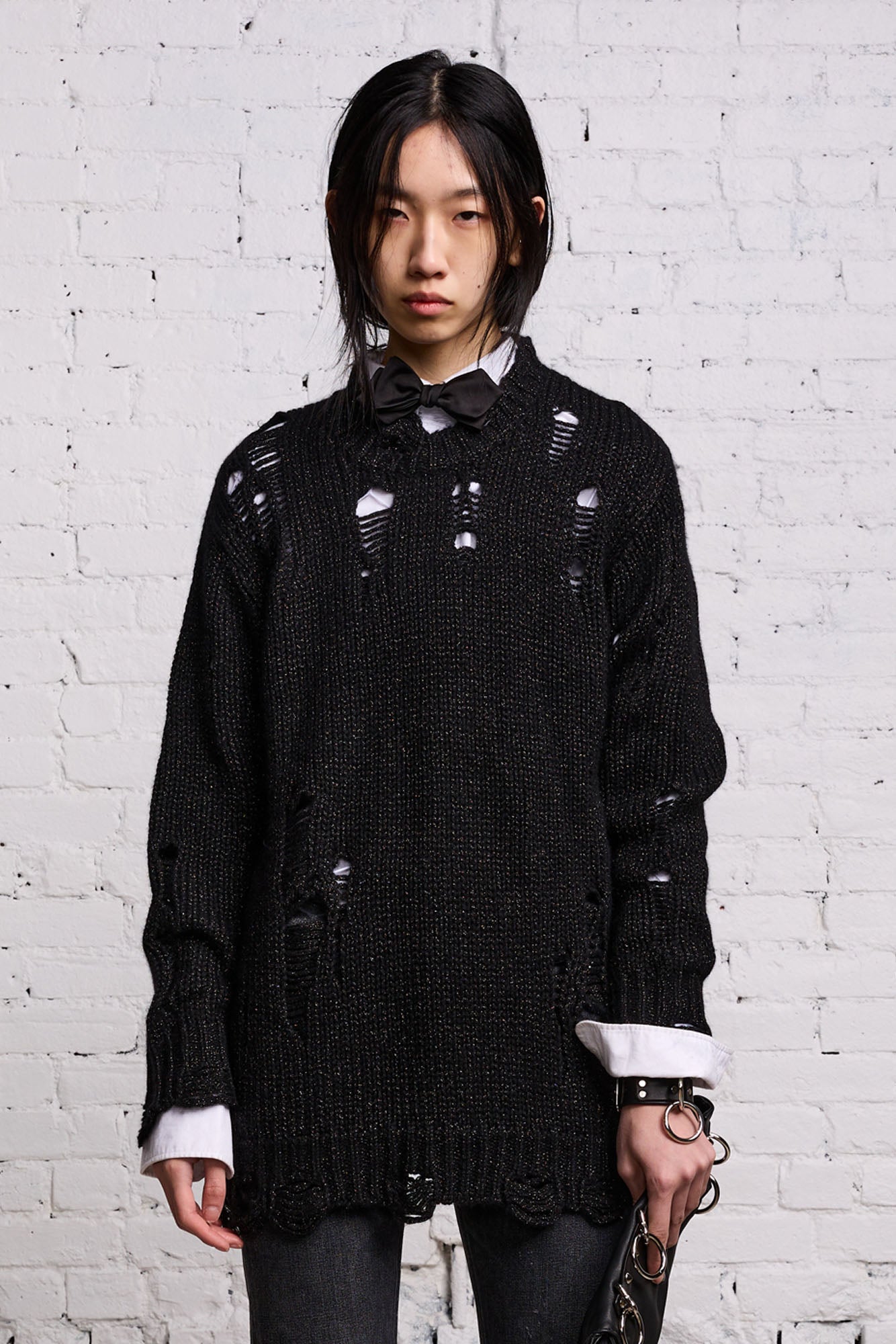 GRUNGE SWEATER - BLACK GLITTER