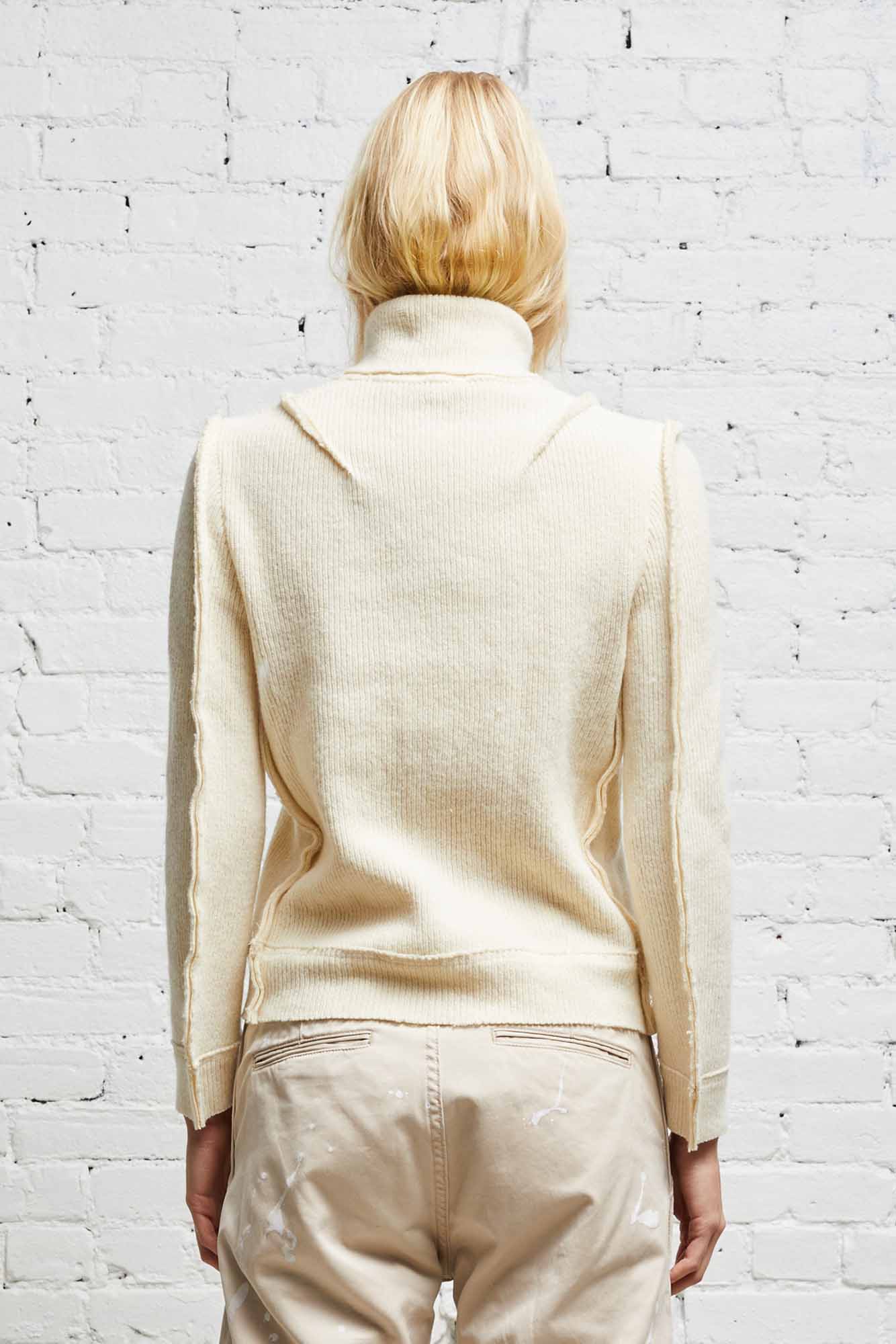 FLAT SLEEVE TURTLENECK - ECRU