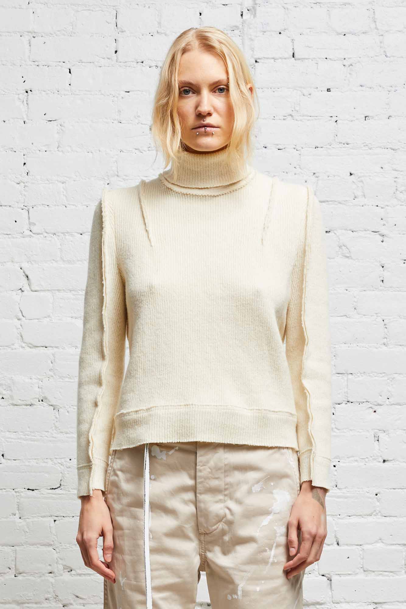 FLAT SLEEVE TURTLENECK - ECRU