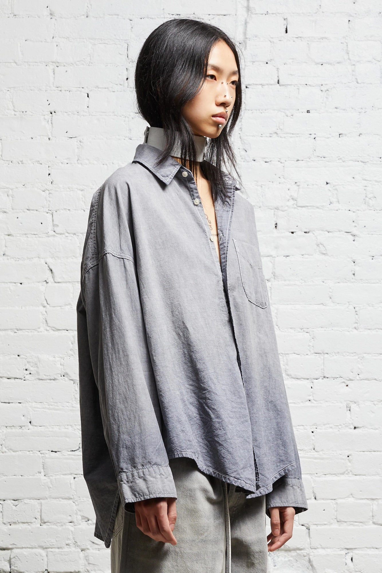 LONG SLEEVE BUTTON-UP - BLACK CHAMBRAY