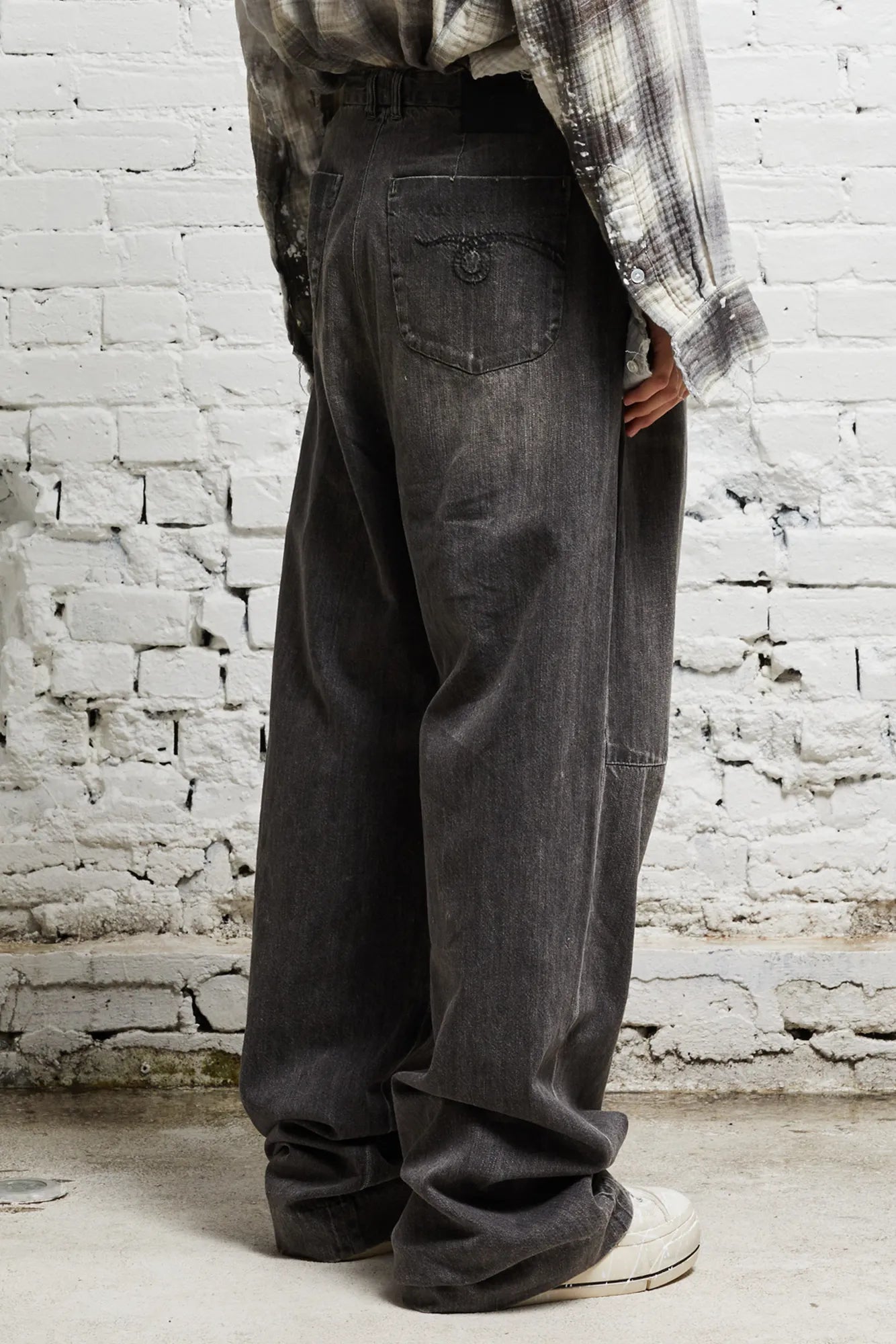 WAYNE DENIM TROUSER - KANE BLACK