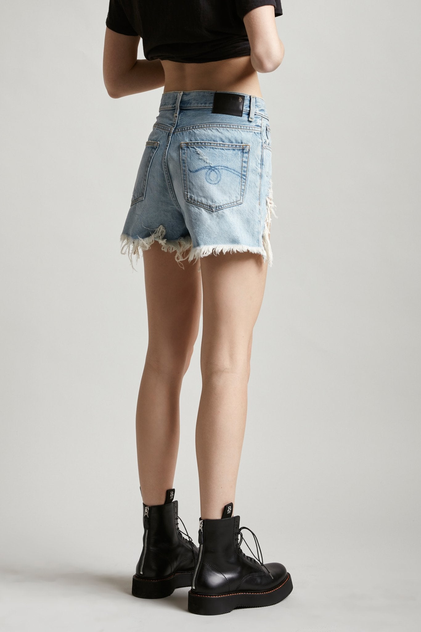 SHREDDED SLOUCH SHORT - TILLY